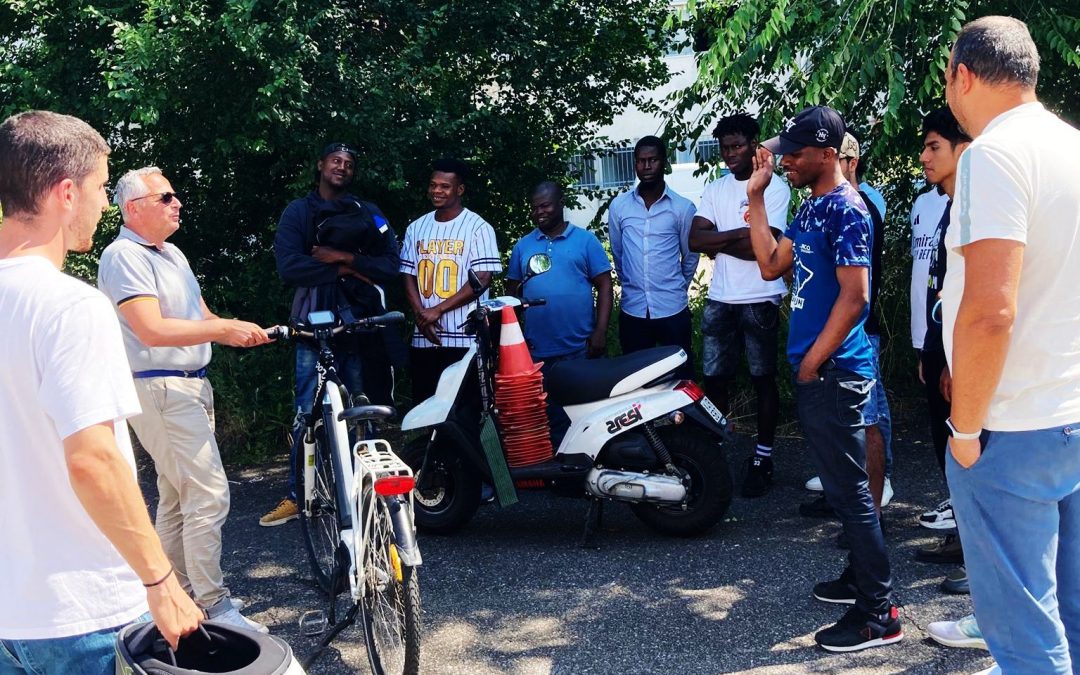 Road safety training for delivery professionals in Italy!Road safety training for last-mile-delivery two-wheelers professionals in Italy!